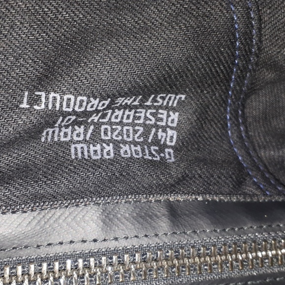 NWT SZ small denim. Pleated skirt. Black in color. Not a lot of give is this - Picture 3 of 6